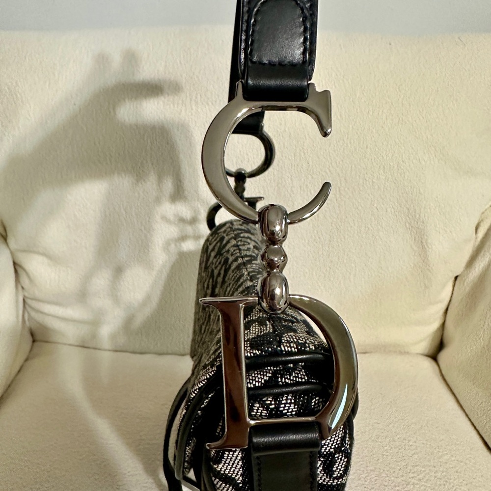 Dior Monogram Black and Gray Shoulder Bag - Picture 6 of 15